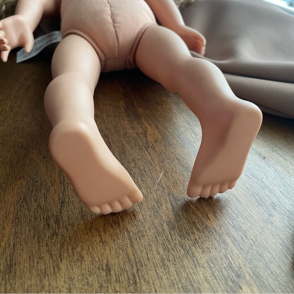 Mikaella - 2019 Journey Girls Doll, blue eyes strawberry blonde hair - Picture 11 of 16